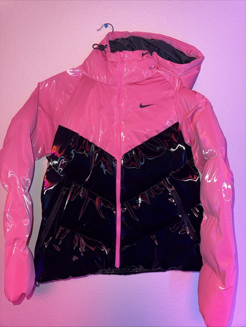 Nike Therma-Fit Shine Puffer Jacket Black Pink HV5242-649 Womens Size XS NEW